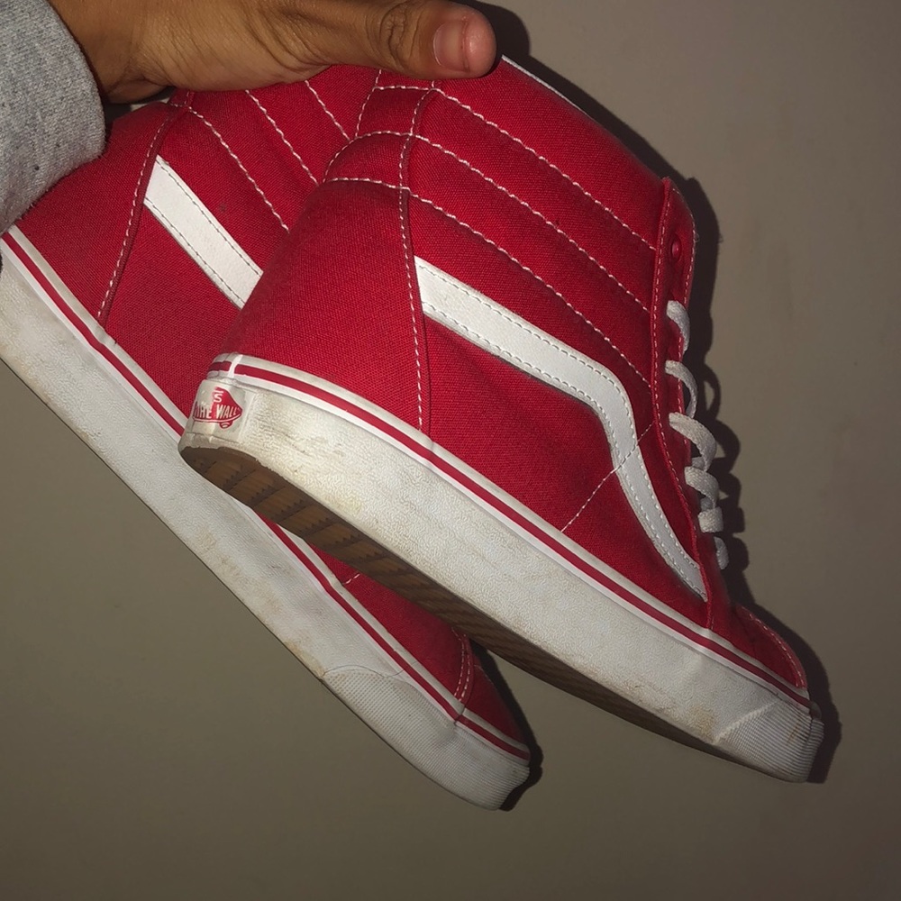Red Sk8-Hi High Top Vans